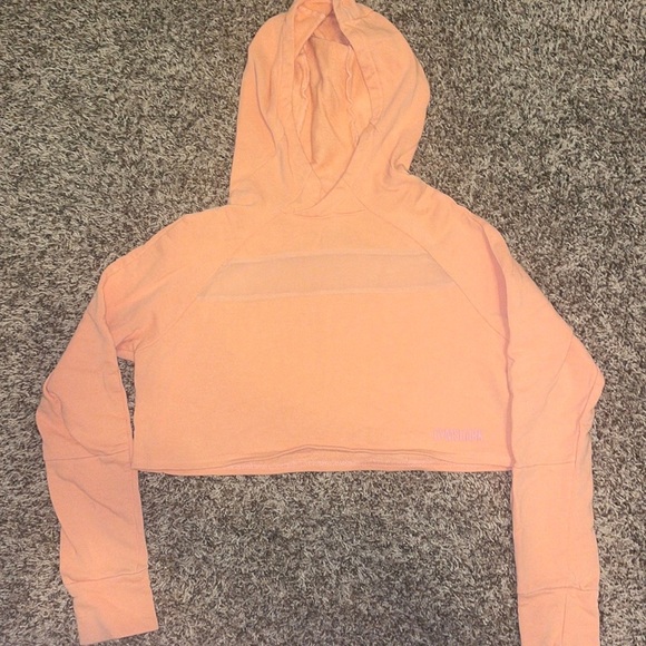 Gymshark Tops - Gymshark cropped hoodie